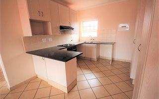 2 Bedroom Apartment in Silver Lakes
