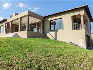 3 Bed House in The Hill Estate