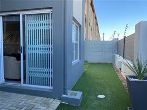 3 Bed Townhouse in Parklands East