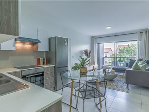 3 Bed Apartment in Fourways