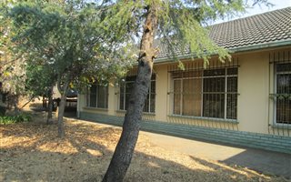 3 Bedroom House in Alphen Park