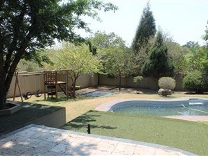 6 Bed House in Gallo Manor