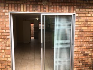 3 Bed Cluster in Liefde en Vrede
