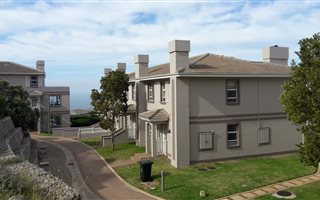 2 Bedroom House in Pinnacle Point Golf Estate