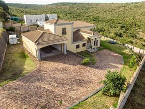 3 Bedroom House in Oatlands North