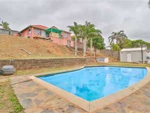 4 Bed House in Woodlands