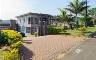 3 Bedroom House in Sheffield Beach