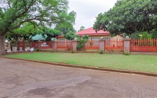 4 Bedroom Simplex in Potchefstroom Central