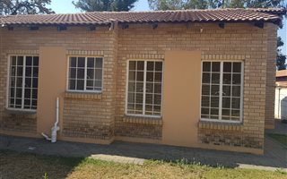 3 Bedroom House in Protea Park