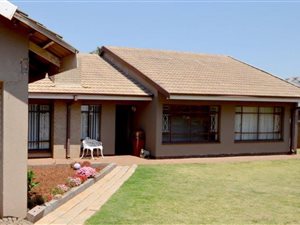 3 Bed House in Risiville