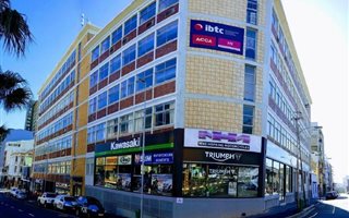 100 m² Commercial space in Zonnebloem