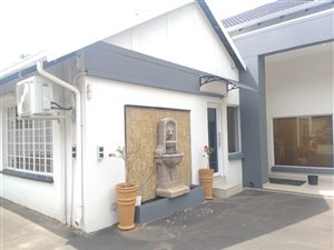 40 m² Commercial space in Dunvegan