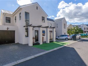 1 Bed Apartment in Welgevonden Estate