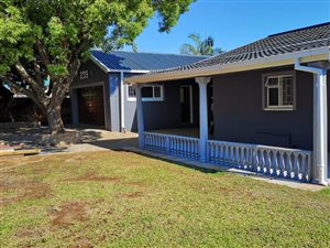 3 Bedroom House in Tileba