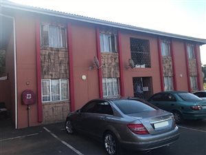 16 Bed Flat in Newlands East