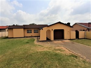3 Bed House in Mayberry Park