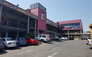 90 m² Commercial space in Cresta