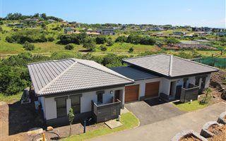2 Bedroom Townhouse in Palm Lakes Estate