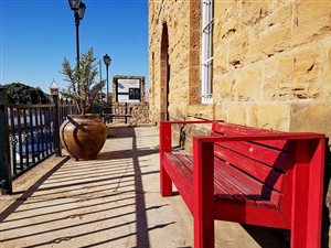 2 Bed Apartment in Mossel Bay Central
