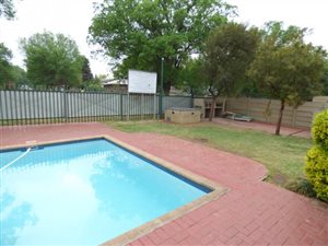2 Bed House in Comet