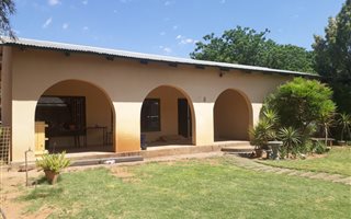 3 Bedroom House in Olifantshoek