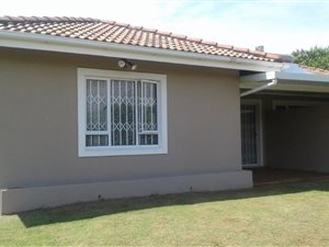 3 Bed Townhouse in Illovo Beach
