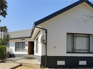 4 Bed House in Hospitaal Heuwel