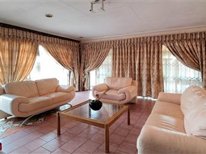 25000 m² Commercial space in Blue Hills
