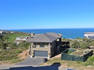3 Bed Duplex in Pinnacle Point Golf Estate