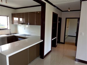 2 Bed Apartment in Fourways