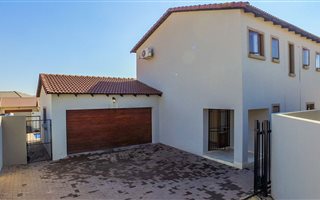 4 Bedroom House in Thatchfield
