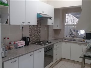 2 Bed Garden Cottage in Kensington