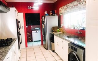 4 Bedroom House in Wonderboom