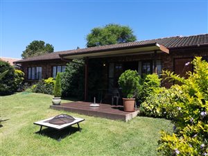 3 Bed Apartment in Hayfields
