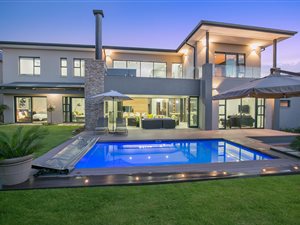 5 Bedroom House in Steyn City