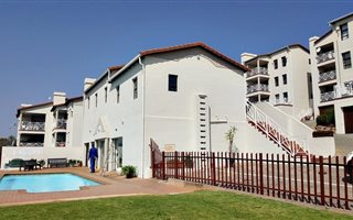 2 Bedroom Apartment in Constantia Kloof