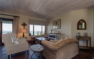 4 Bedroom House in Brenton on Sea
