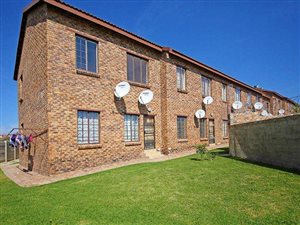 2 Bed Apartment in Olievenhoutbosch