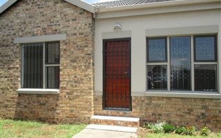 3 Bedroom House in Witbank Central