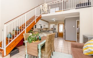 2 Bedroom Townhouse in Sunninghill