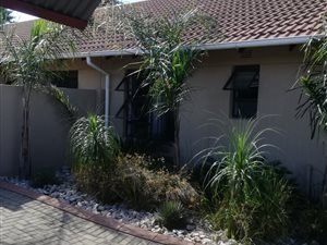 3 Bed Simplex in Vaalpark