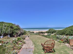 3 Bed House in Jeffreys Bay