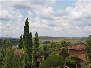 405 m² Land available in Highveld Park