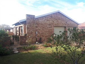 3 Bed Townhouse in Sharon Park