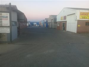 320 m² Industrial space in Hamilton