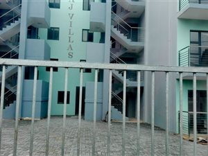 2 Bed Apartment in Montclair