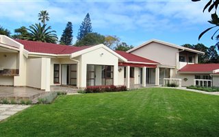5 Bedroom House in Mossel Bay Central