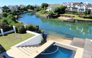 5 Bedroom House in St Francis Bay Canals