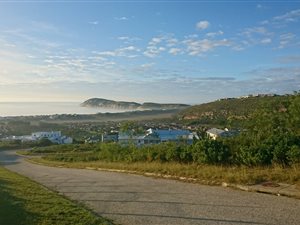 561 m² Land available in Robberg Ridge