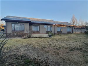 4 Bed House in Morelig